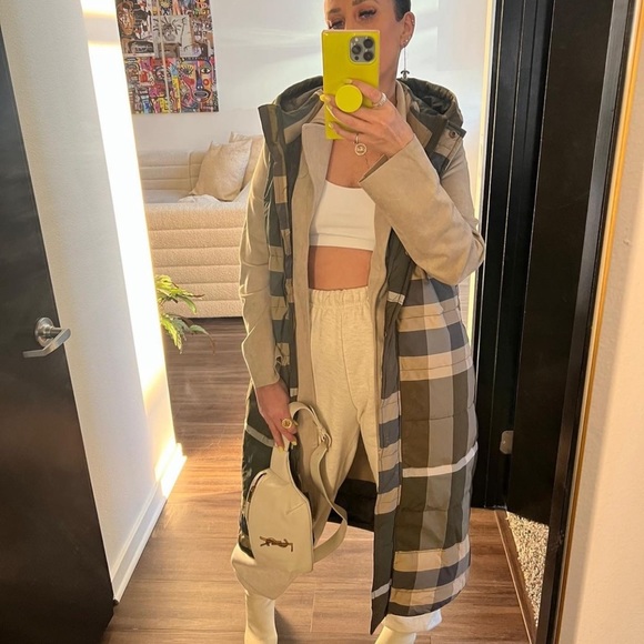 Meet your Posher, Sunny - Picture 9 of 17